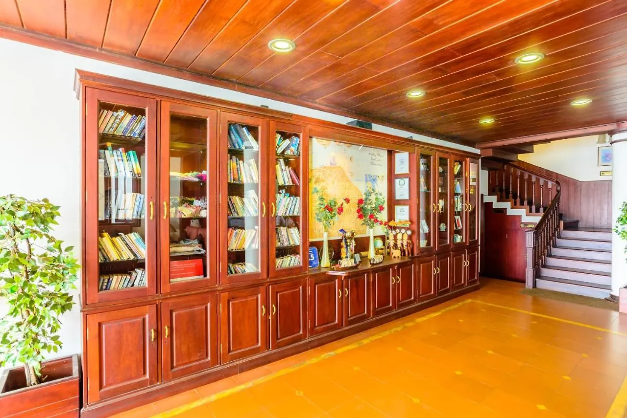 Hotel Arches Kochi