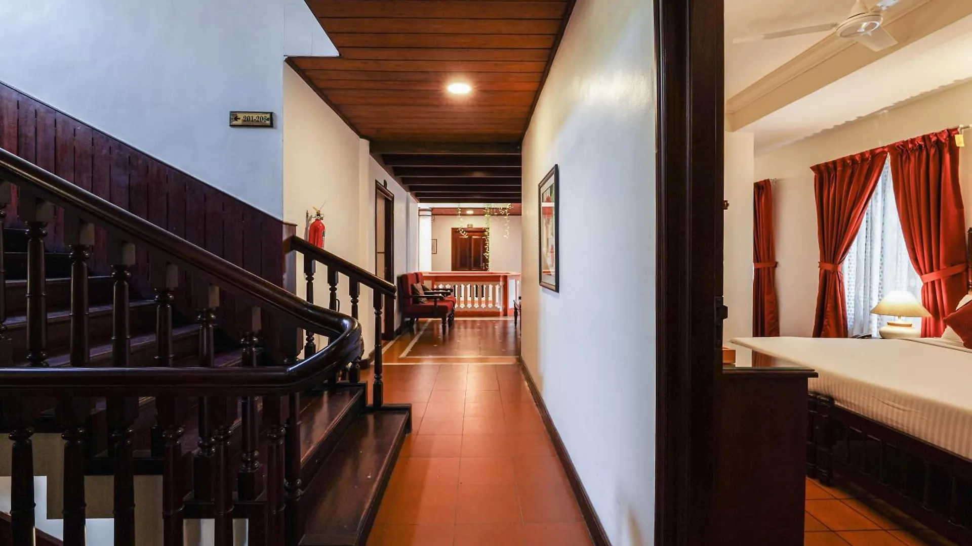 Hotel Arches Kochi 3*,  India