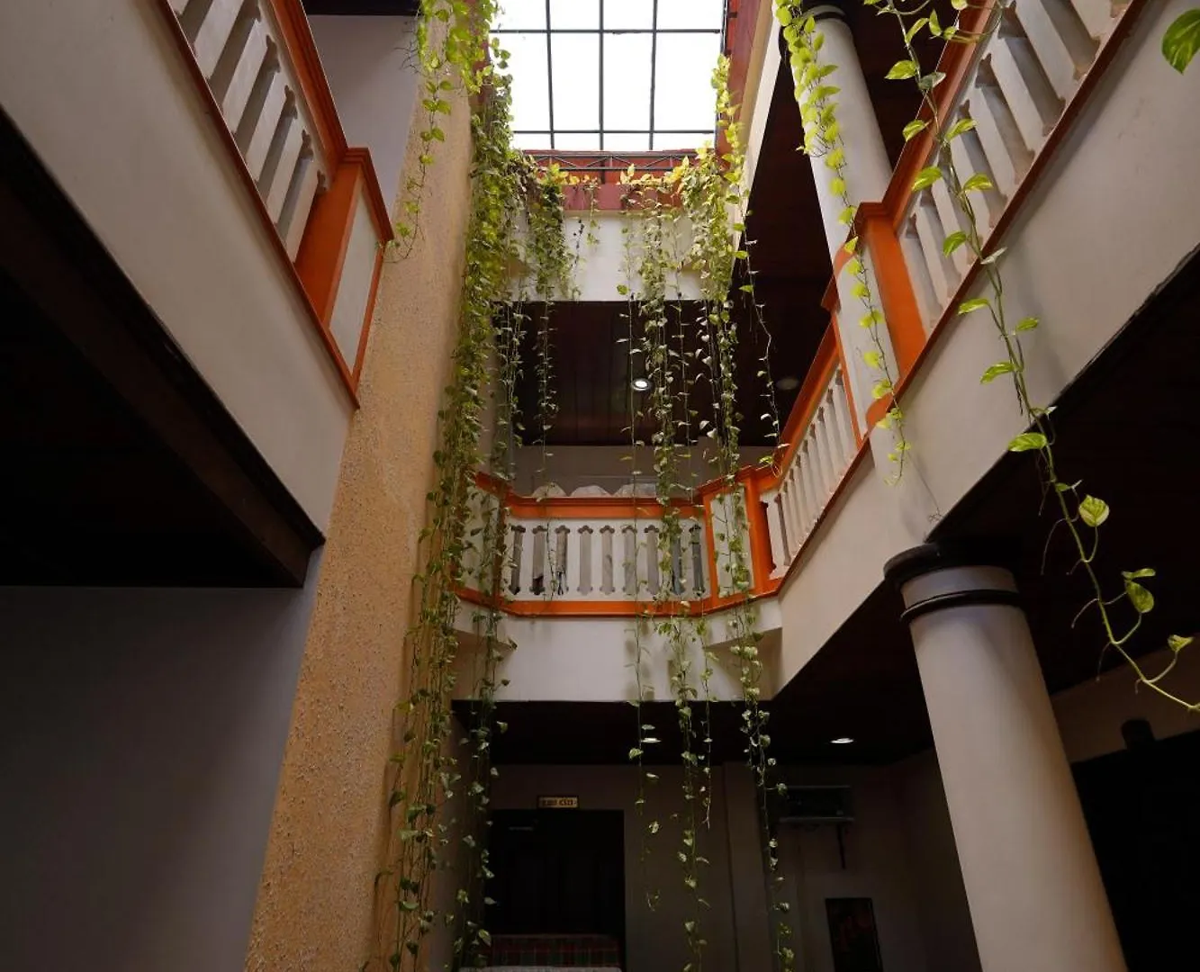 Hotel Arches Kochi