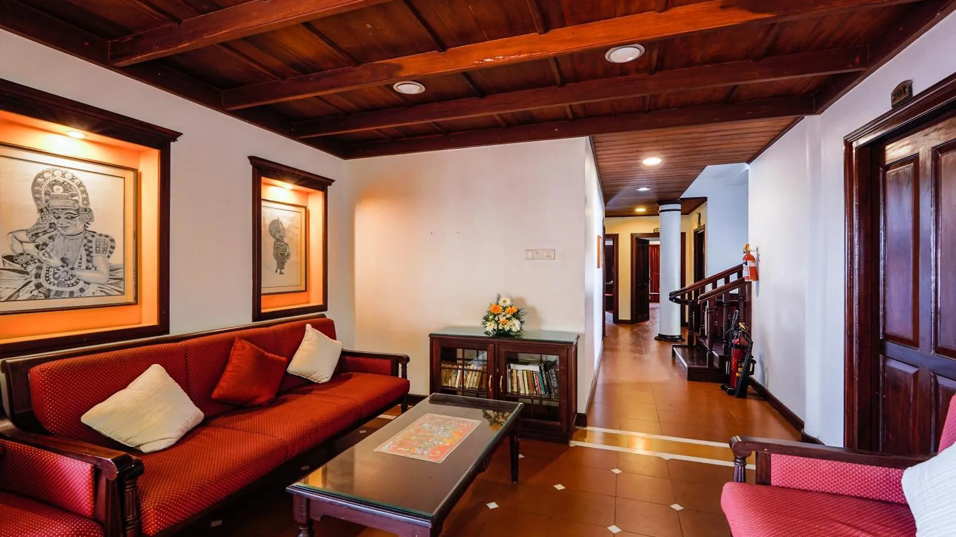 Hotel Arches Kochi 3*,